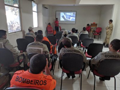 CURSO DE CAPACITAO DE OPERADOR DE PLATAFORMA AREA BRONTO SKYLIFT